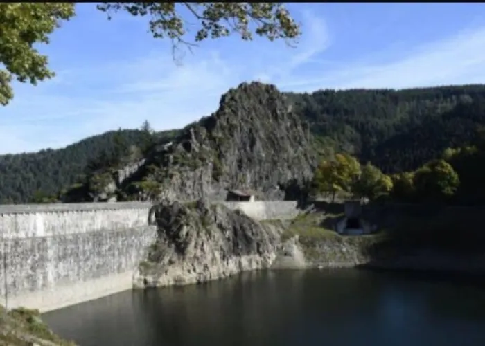 Splendide D Architecte ; Massif Du Pilat